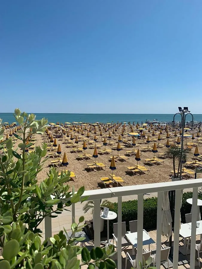 Hotel Solemare Лидо-ди-Езоло
