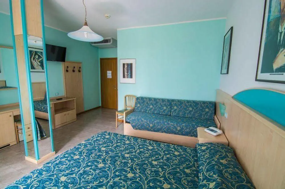 לידו די ג'סולו Hotel Solemare