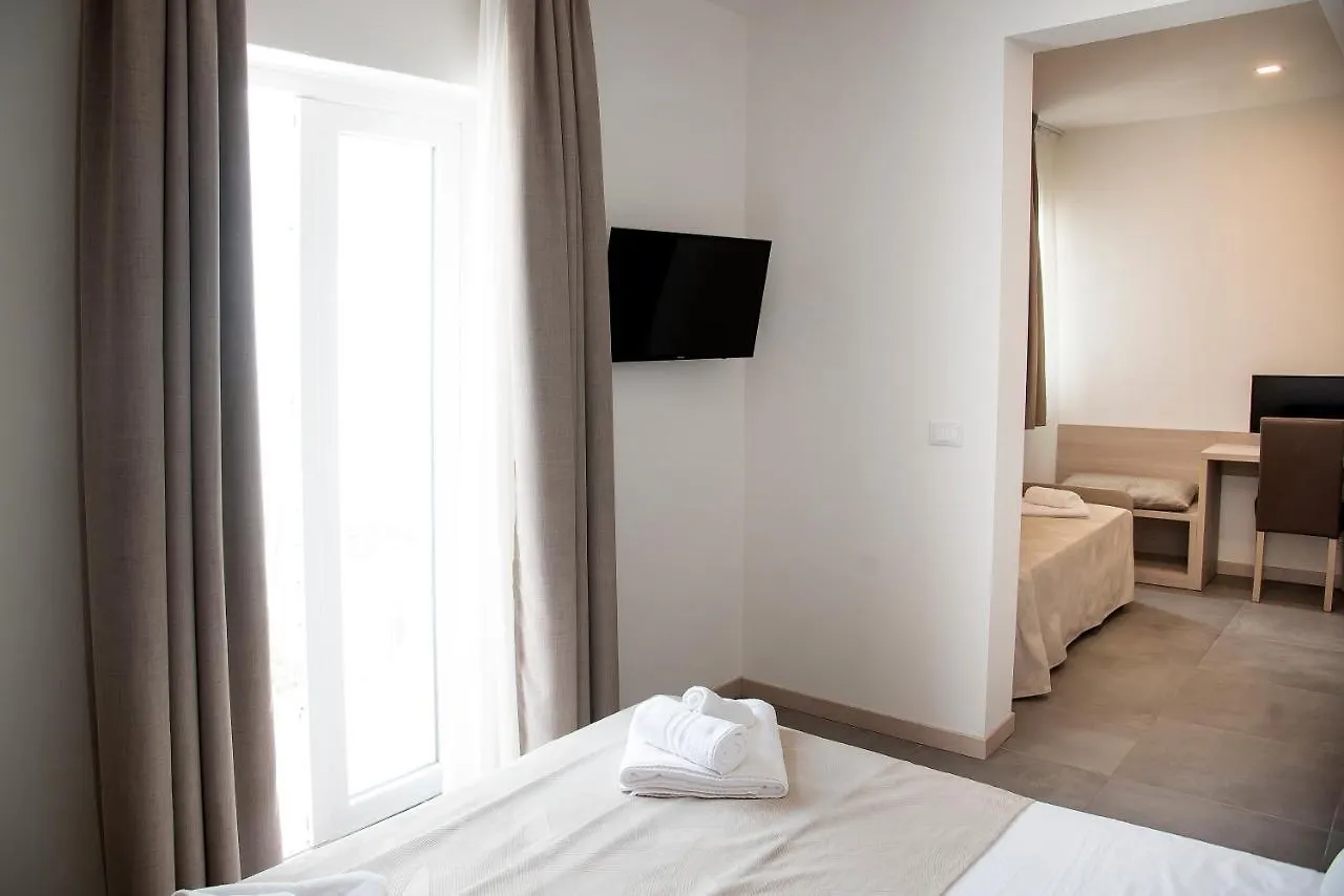 ***  Hotel Solemare Лидо-ди-Езоло Италия
